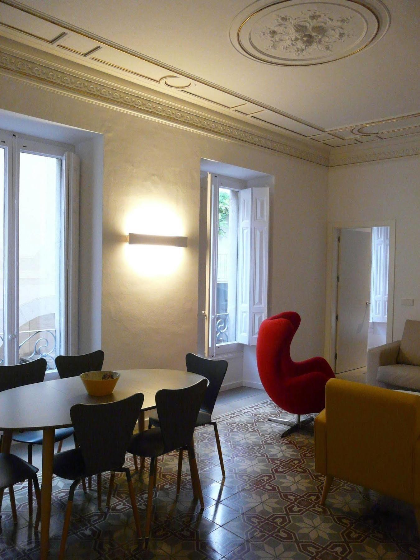 The Museum Apartments Фигерас Экстерьер фото