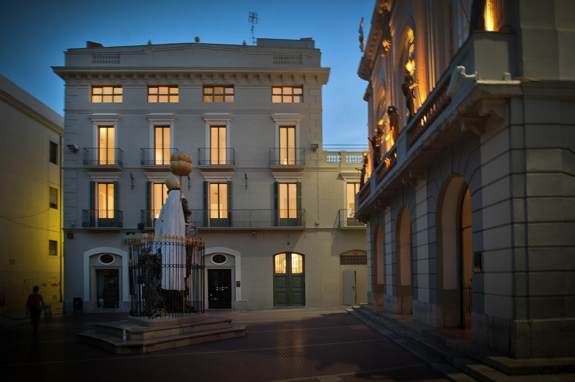 The Museum Apartments Фигерас Экстерьер фото